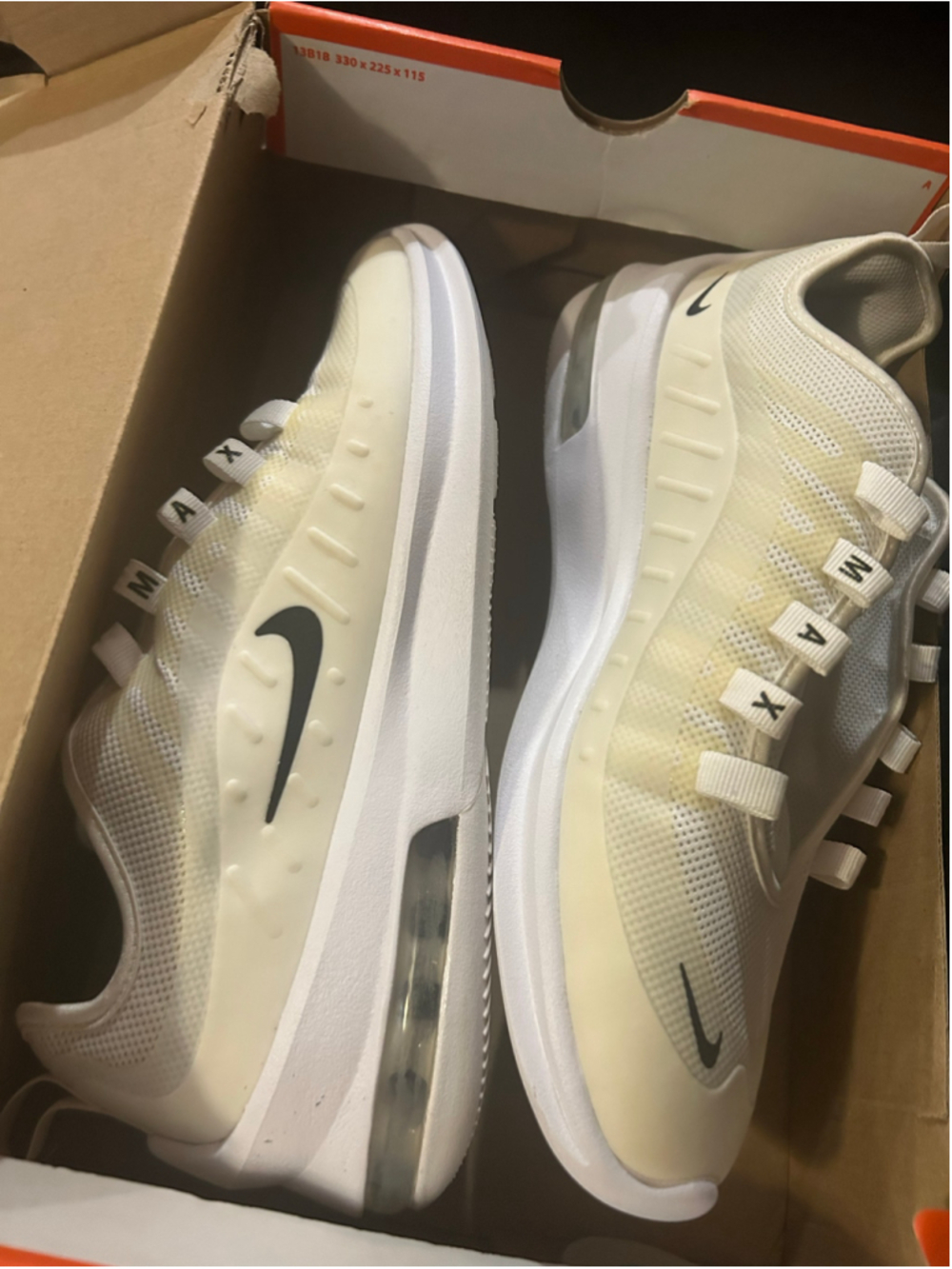 Men's Nike Air Max Sneakers Size 10 White and Beige